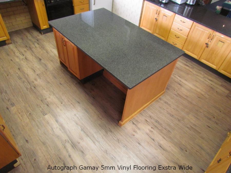AutoGraph Gamay 5mm Vinyl Floors installed in  Pretoria  Exact Flooring 20130301 028.JPG